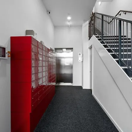 Modern 2 Bedroom Riverside In