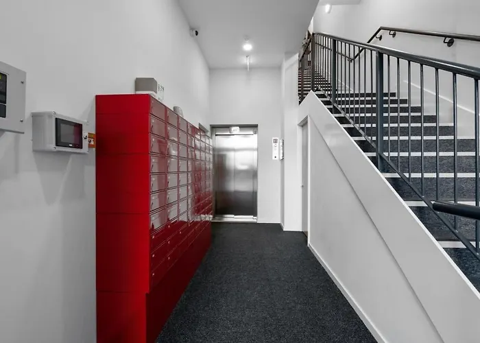 Modern 2 Bedroom Riverside In